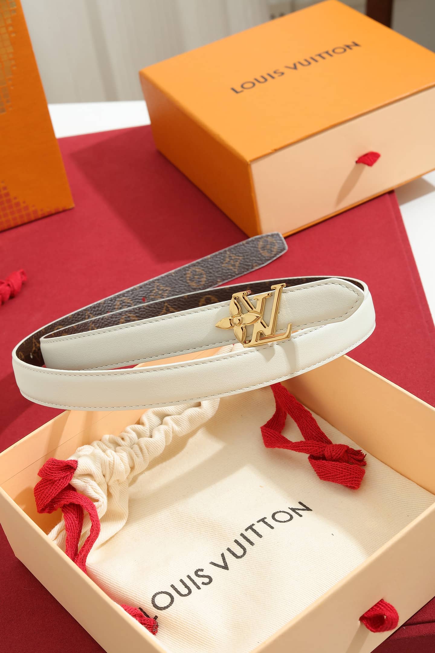 LV Belt-018